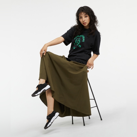 Women's Nike Air Rift Breathe Shoes - Picture 2 of 16